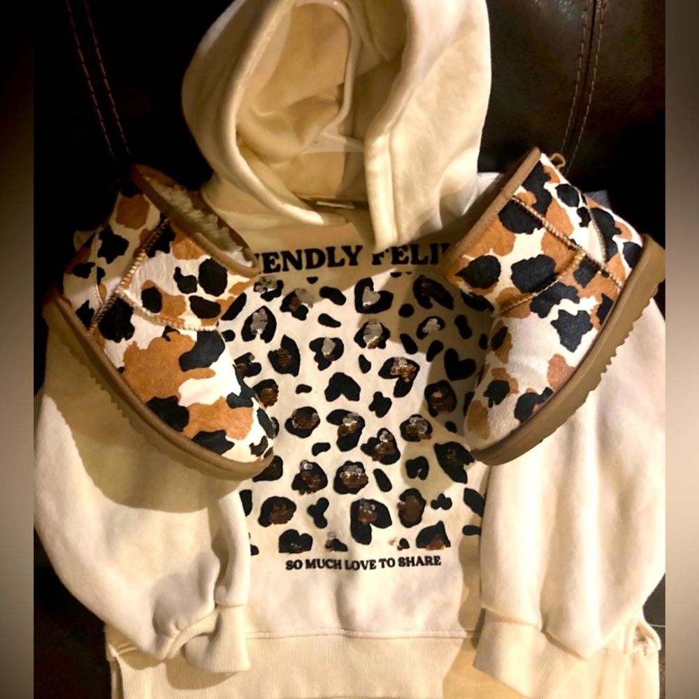 Girls Designer Leopard Sweater🐆
